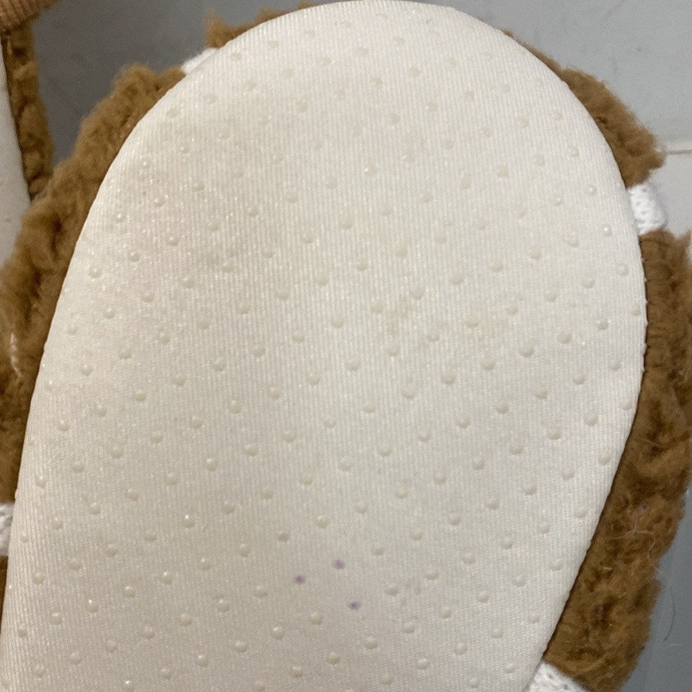 Pottery Barn Gingerbread Plush Slippers Cozy Holiday House Shoes Medium - Picture 8 of 12